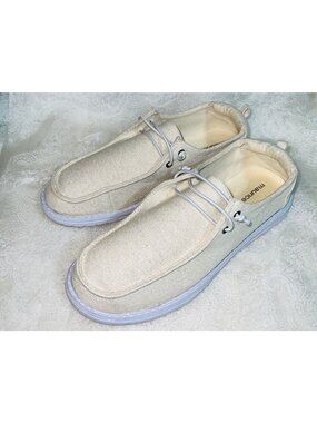 Maurices Womens Beige Canvas Slip-On Shoes Size 9M Lightweight Casual Comfort